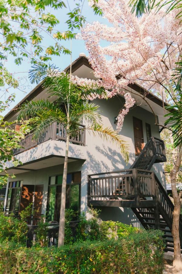 The Royal Chiang Mai Golf Resort Ban Mai  Exterior photo